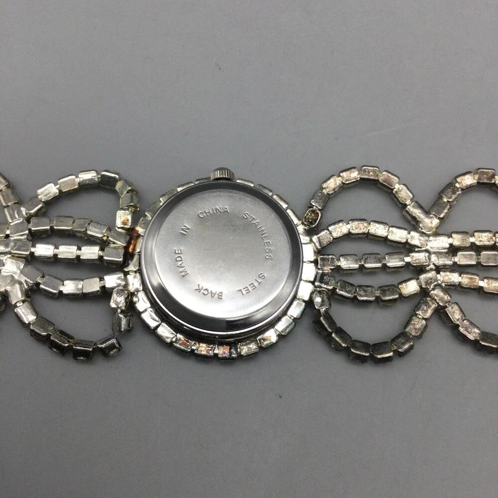 Rhinestone Cocktail Womens Watch 28mm White Dial Silver Tone New Battery 7.5